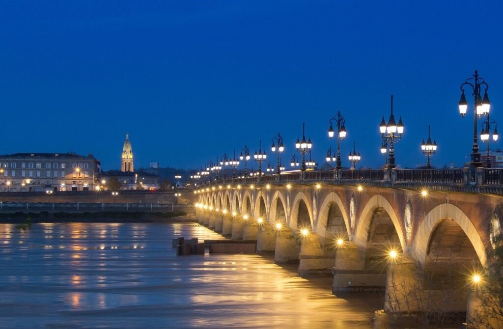 bridge, stone bridge, bordeaux-8291058.jpg